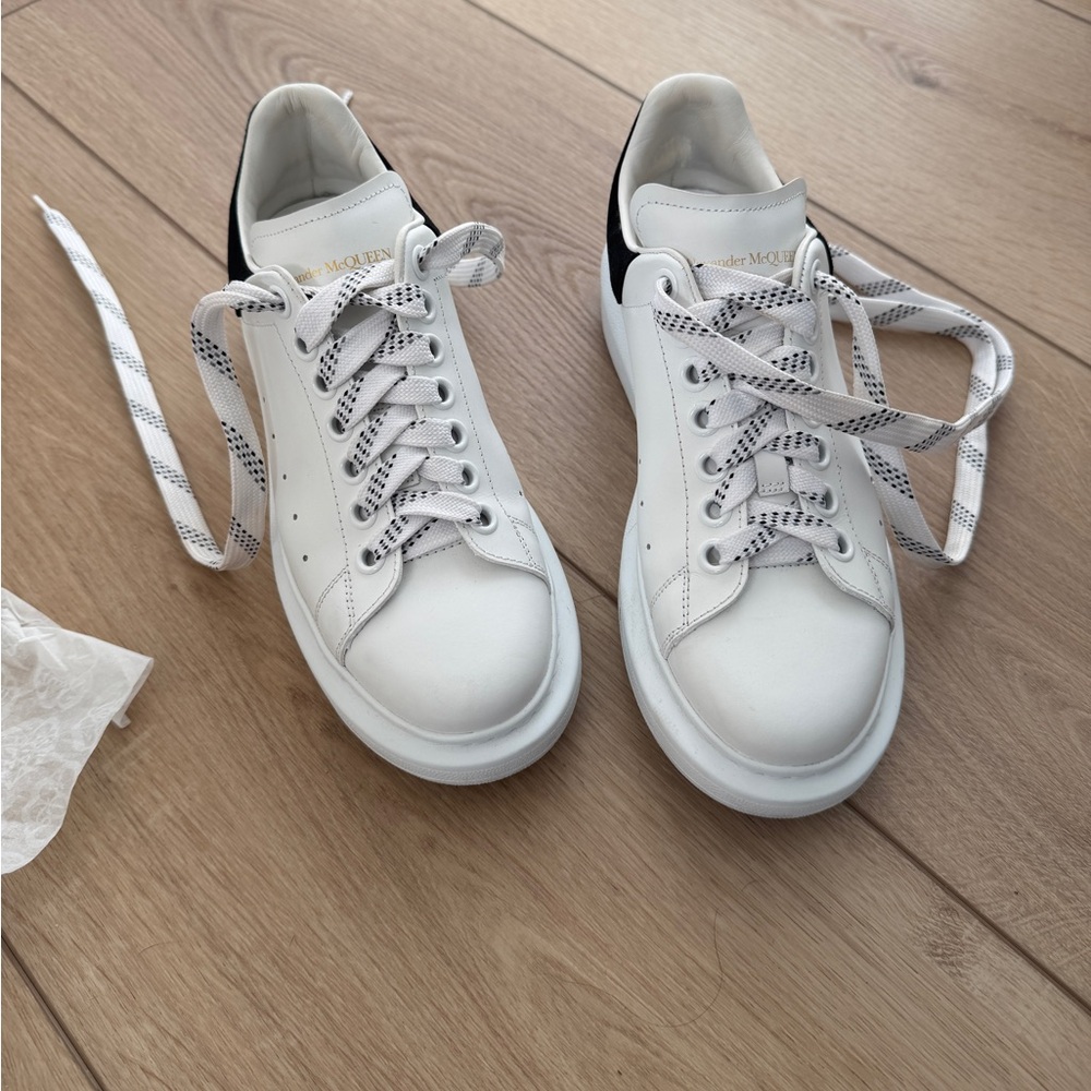 Alexander McQueen Larry Sneakers